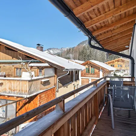 Apartment Elegant In With Balcony Saalfelden