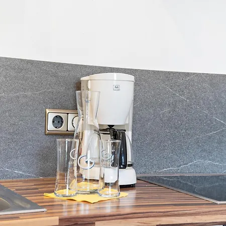 In Near Slopes סאלפלדן אם שטיינרן מיר