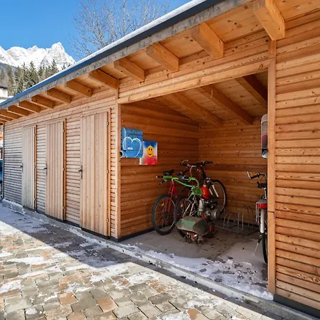 In Near Slopes דירה *